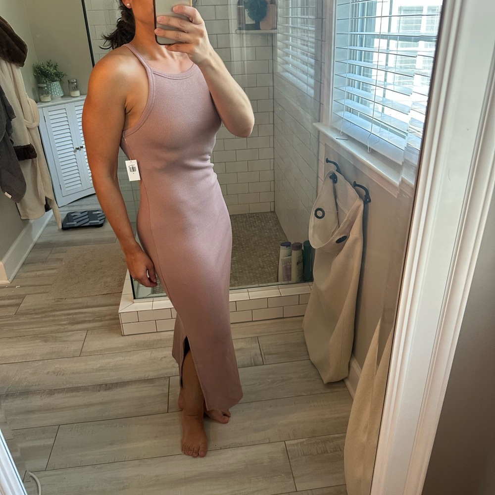 Chic Sleeveless Dusty Pink Midi Dress - Picture 2 of 5